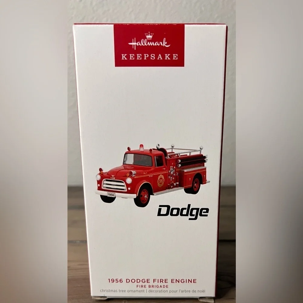 Hallmark 2023 NEW 1956 Dodge Fire Engine #21 Fire Brigade Christmas‎ Ornament